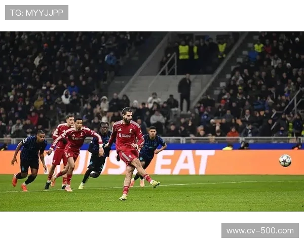 利物浦客场绝杀国际米兰，索博斯洛伊点射制胜